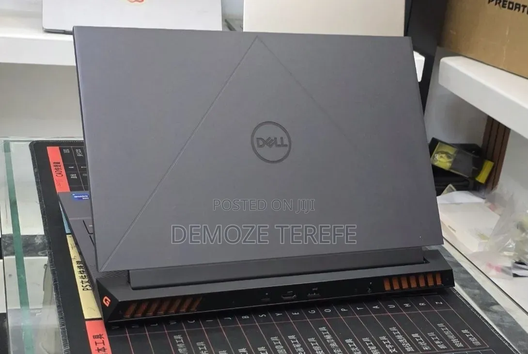 New Laptop Dell G15 5511 16GB Intel Core i7 SSD 1T