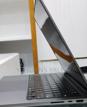 New Laptop Apple MacBook Pro 2021 M1 16GB Apple M1 Pro SSD 512GB