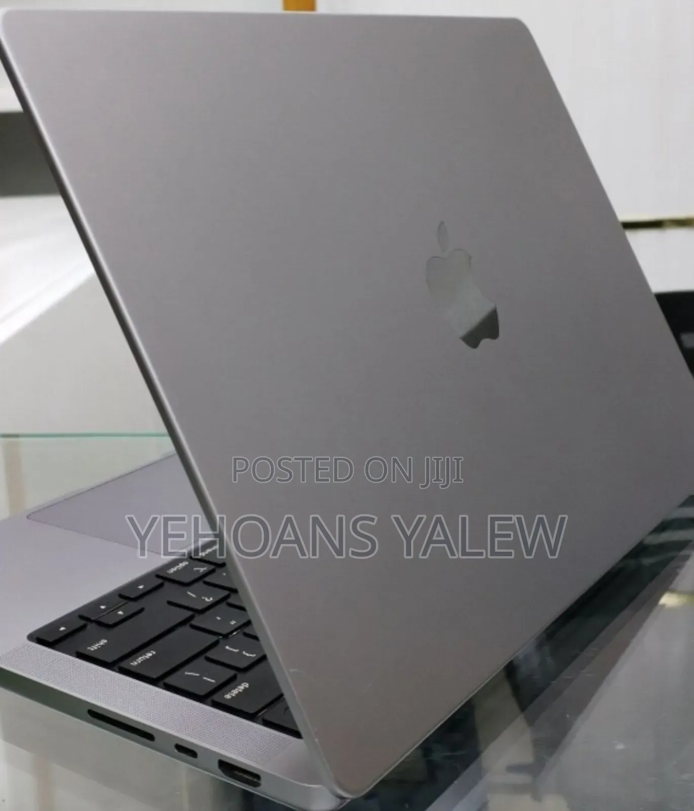 New Laptop Apple MacBook Pro 2021 M1 16GB Apple M1 Pro SSD 512GB
