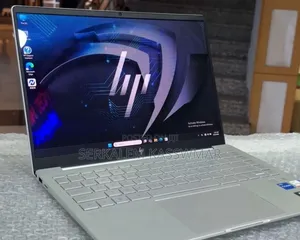 New Laptop HP Pavilion 14 16GB Intel Core i7 SSD 1T