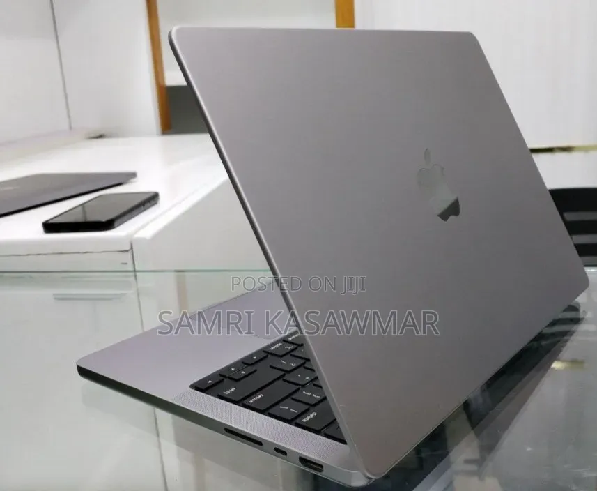 New Laptop Apple MacBook Pro 2021 M1 16GB Apple M1 SSD 512GB