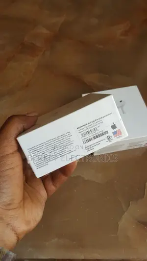 Apple Airpod Pro 2nd Generation Earphone Headphone Earbud ኤርፖድ ፕሮ