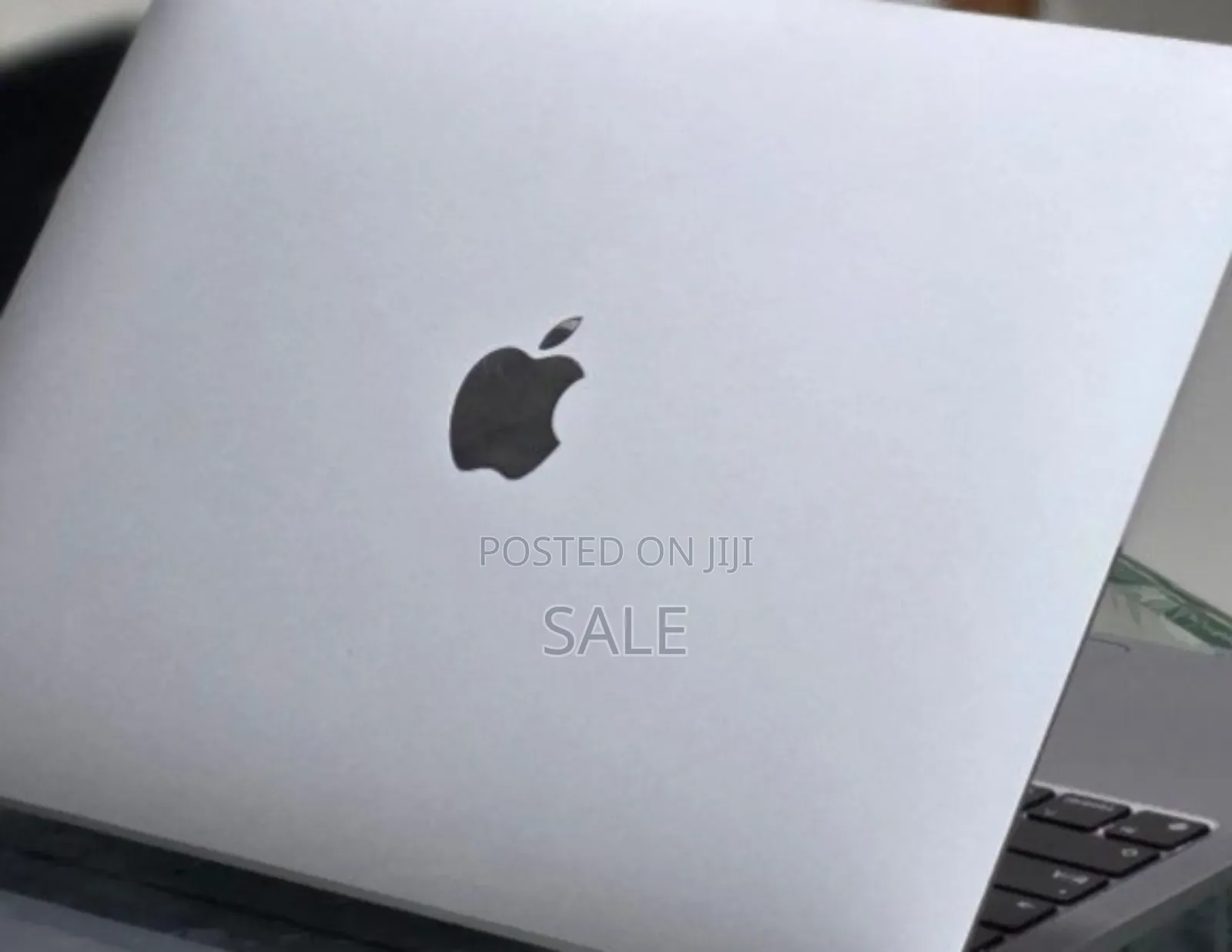 New Laptop Apple MacBook Pro M1 16GB Apple M1 SSD 256GB
