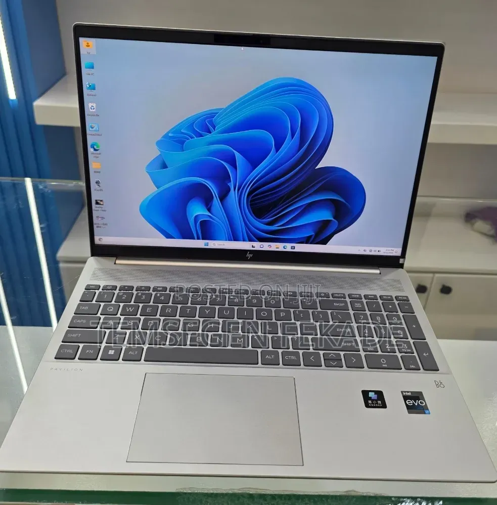 New Laptop HP Pavilion 15 16GB Intel Core i7 SSD 1T