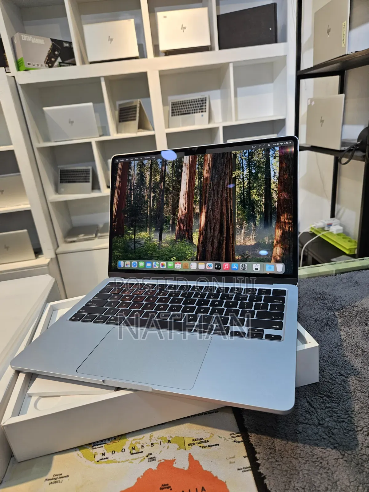 New Laptop Apple MacBook Air 2025 M4 13-inch 16GB Apple M4 SSD 1T