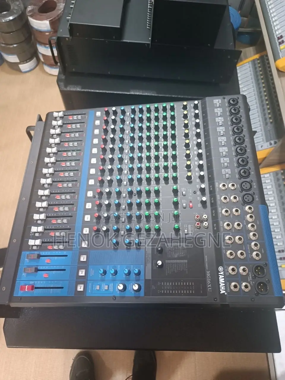 Mg 16 Xu Analog Mixer
