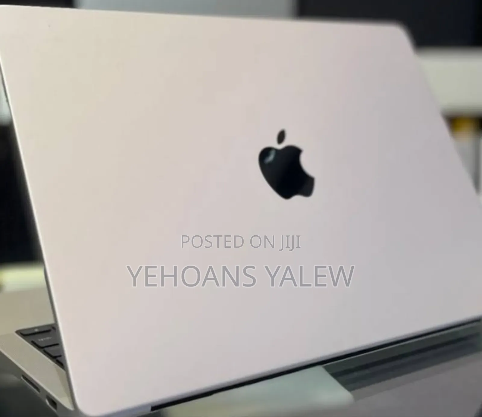 New Laptop Apple MacBook Pro 2023 M3 14-inch 8GB Apple M3 Pro SSD 512GB