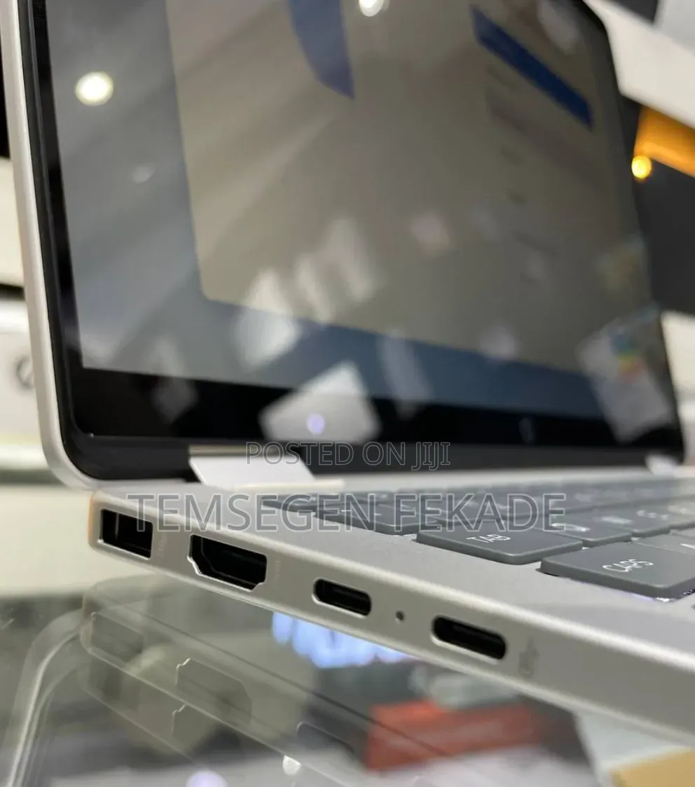 New Laptop HP OmniBook 5 Flip 16GB Intel Core 7 SSD 512GB