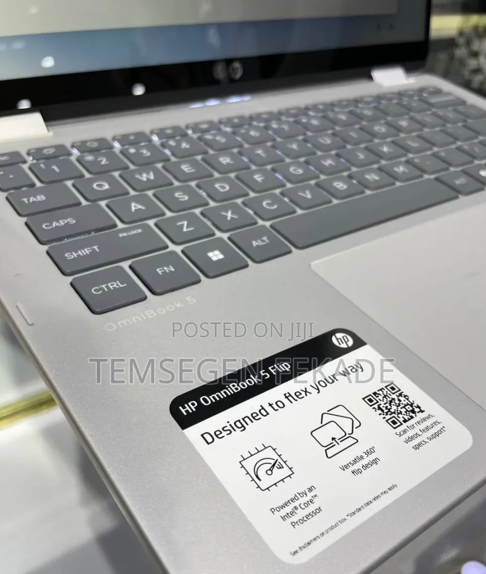 New Laptop HP OmniBook 5 Flip 16GB Intel Core 7 SSD 512GB