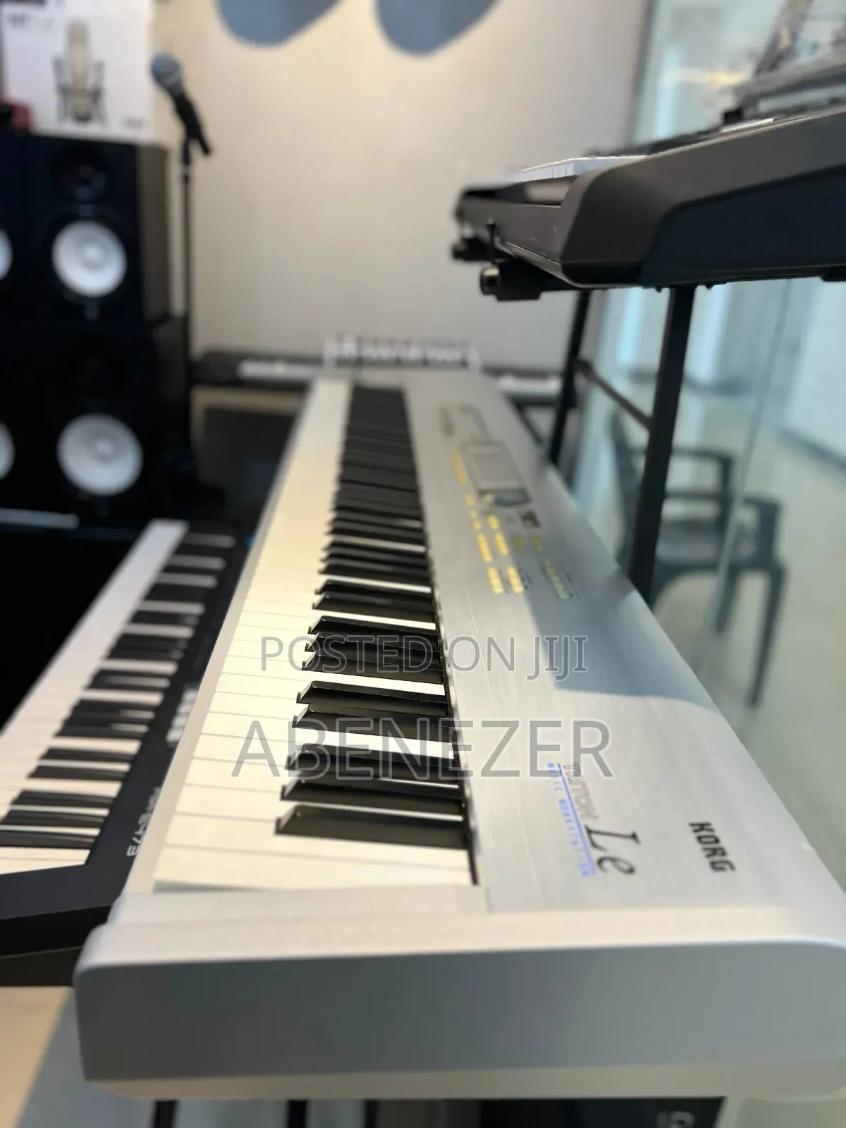 Korg Triton Le Music Workstation Keyboard 88keys