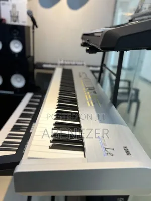Korg Triton Le Music Workstation Keyboard 88keys