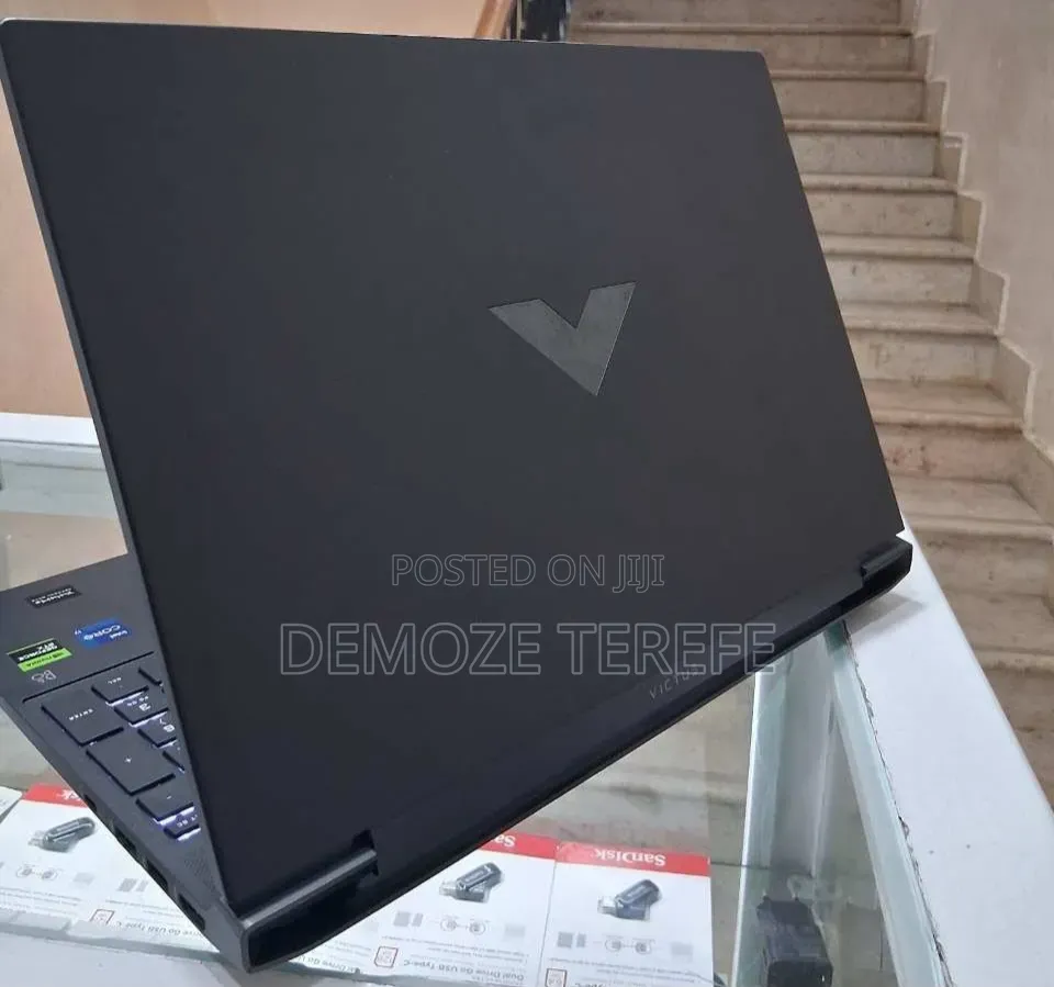 New Laptop HP Victus 15 16GB Intel Core i7 SSD 1T