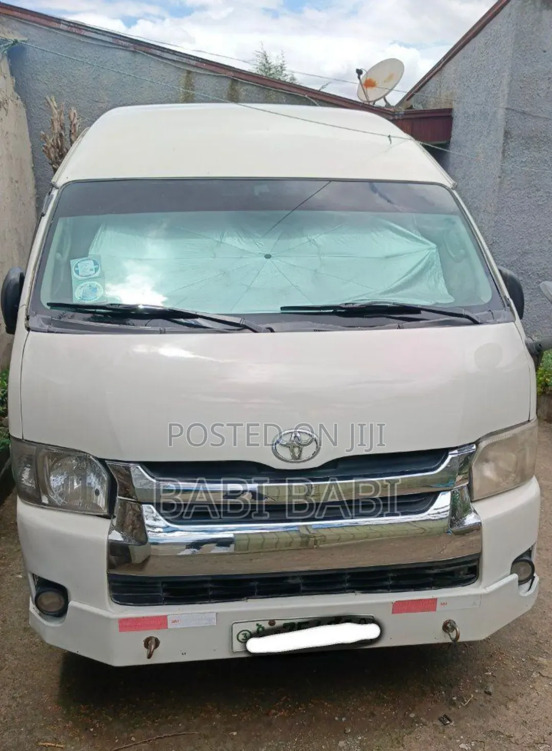 Toyota HiAce 2008 White