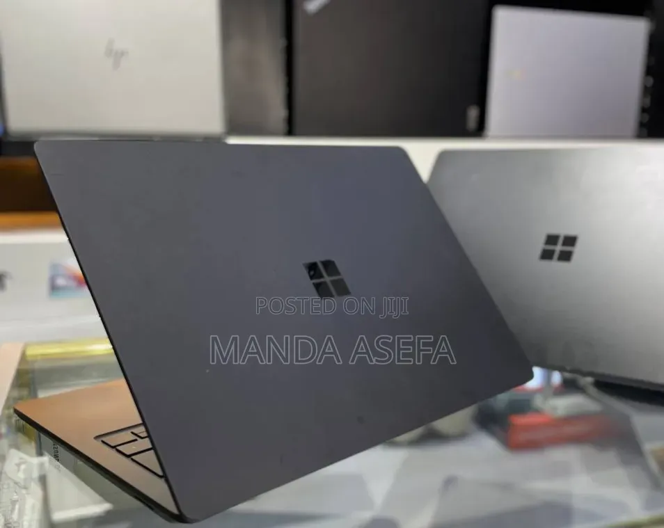 New Laptop Microsoft Surface 16GB Intel Core i7 SSD 512GB