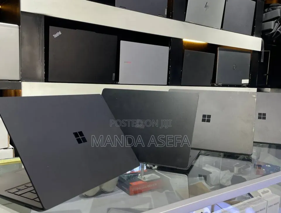 New Laptop Microsoft Surface 16GB Intel Core i7 SSD 512GB