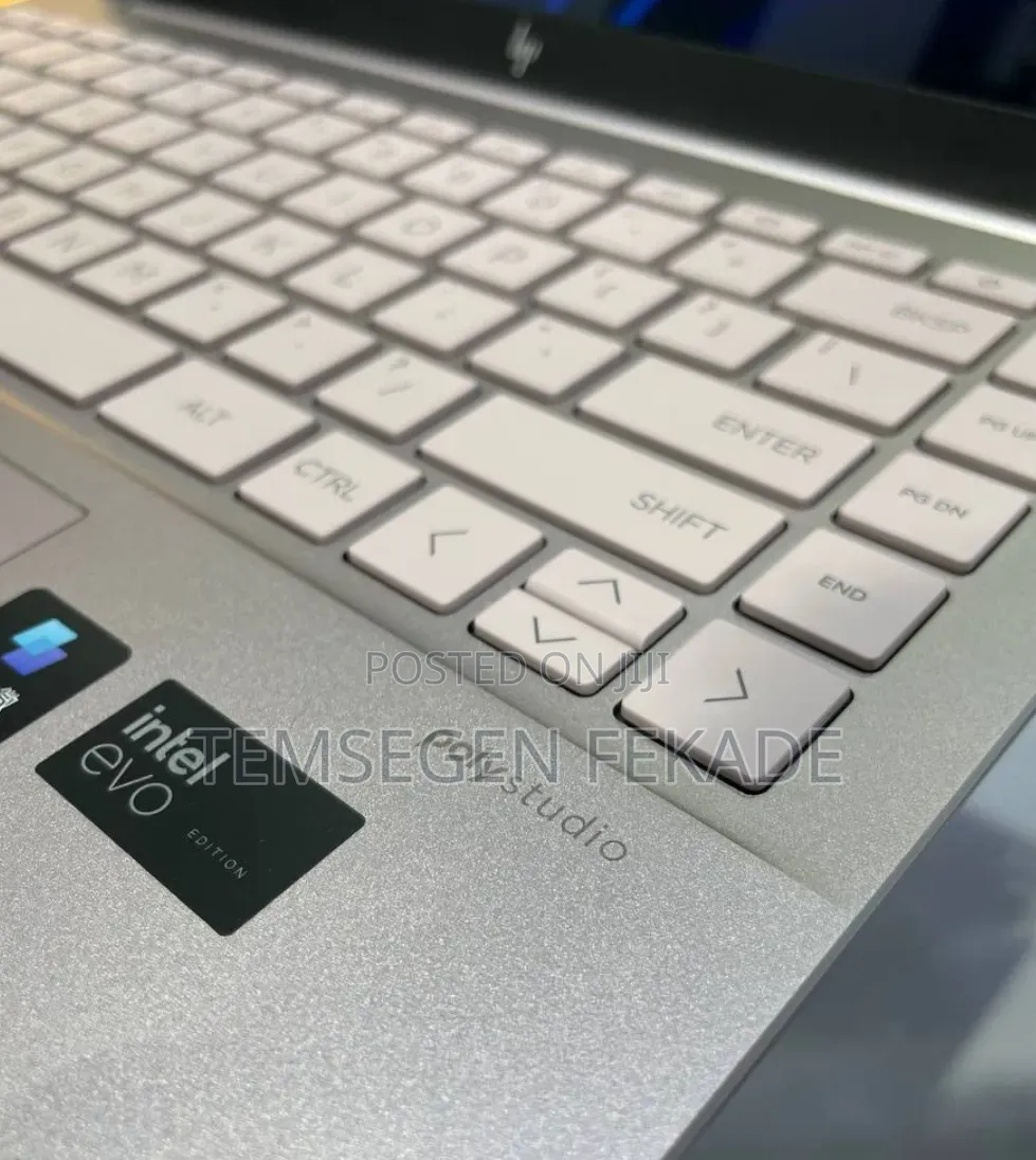 New Laptop HP Pavilion 14 32GB Intel Core Ultra 7 SSD 512GB