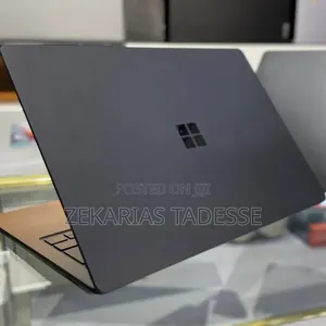 New Laptop Microsoft Surface 16GB Intel Core i7 SSD 512GB