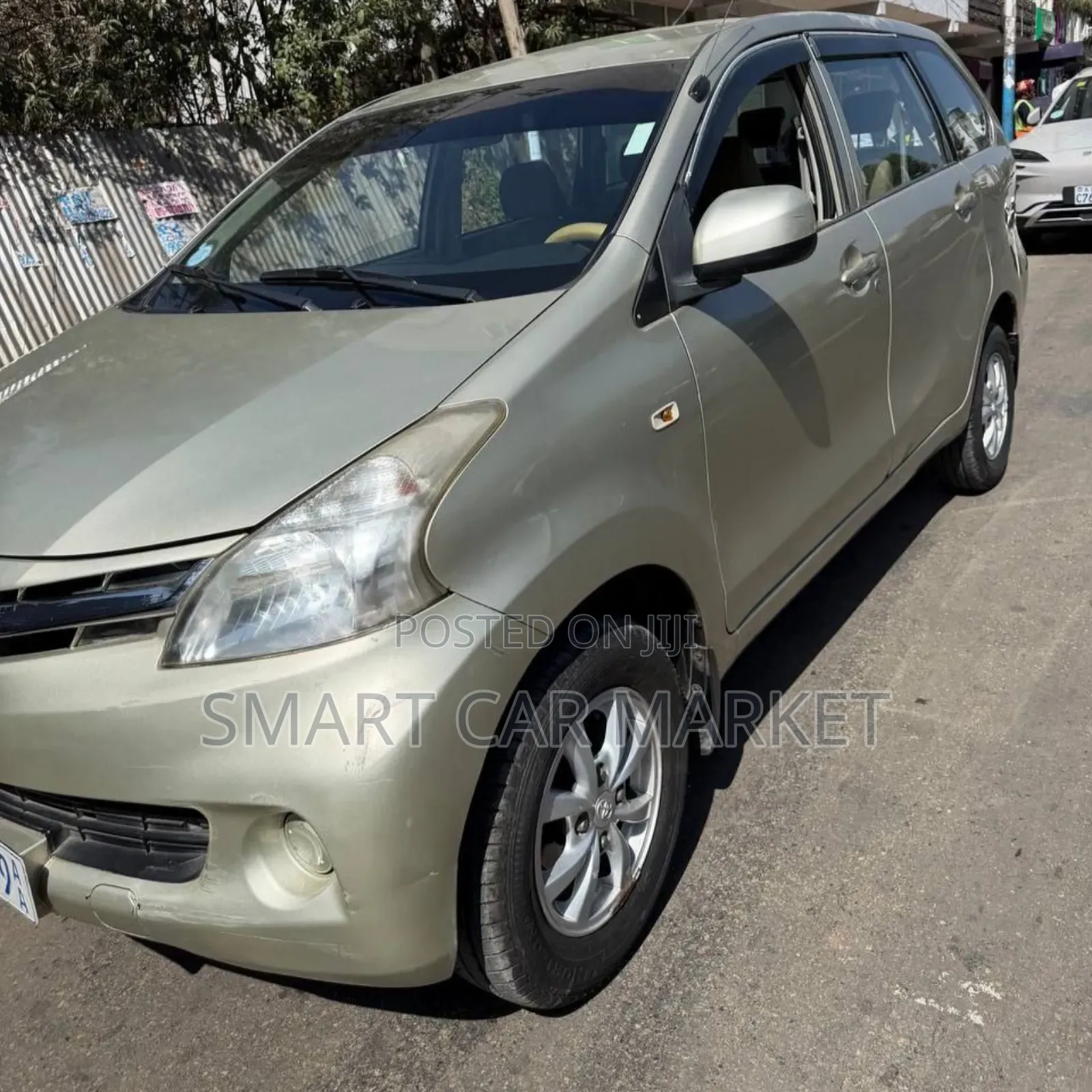 Toyota Avanza 2016 Gold
