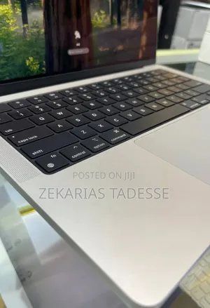 New Laptop Apple MacBook Pro 2023 M3 Pro 14-inch 8GB Apple M3 SSD 512GB