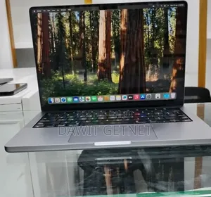 New Laptop Apple MacBook Pro 2021 M1 16GB Apple M1 Pro SSD 512GB