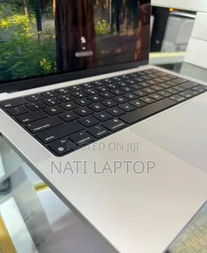 New Laptop Apple MacBook Pro 2023 M3 14-inch 8GB Apple M3 Pro SSD 512GB