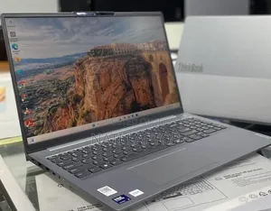 New Laptop Lenovo 16GB Intel Core Ultra 5 SSD 512GB