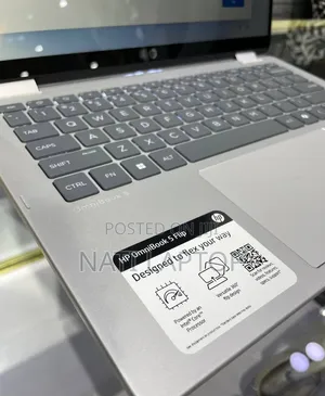 New Laptop HP OmniBook 5 14" 16GB Intel Core 7 SSD 512GB