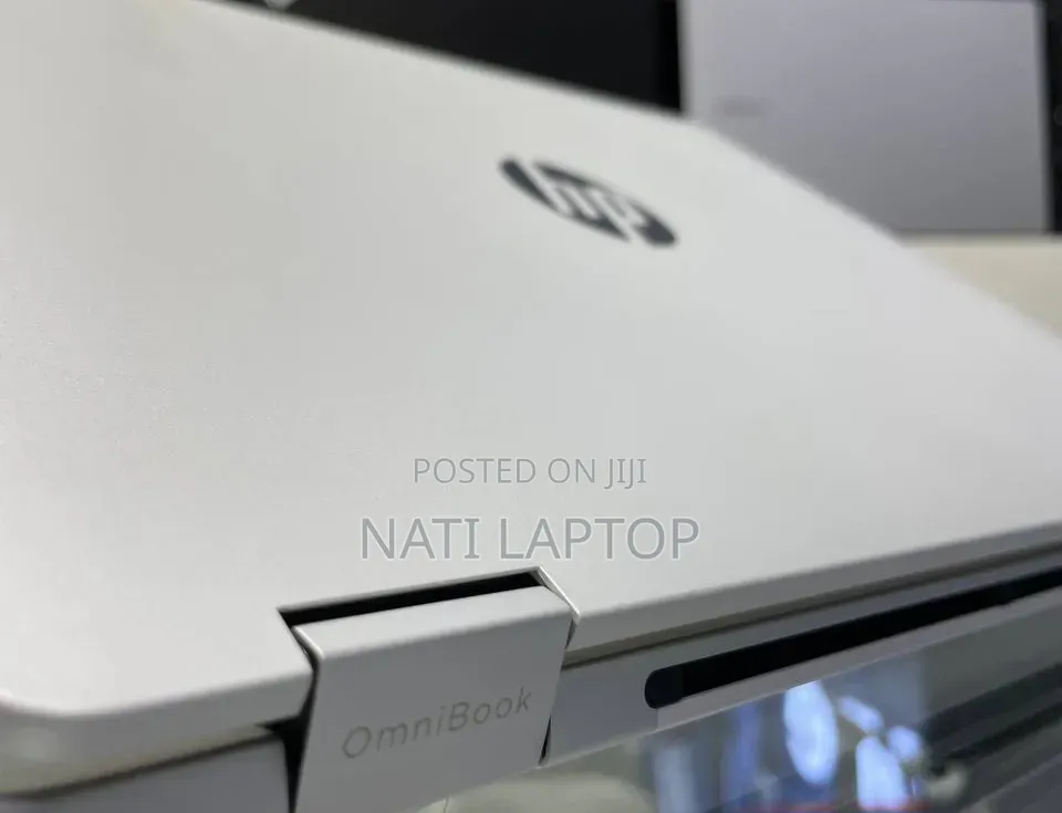 New Laptop HP OmniBook 5 14" 16GB Intel Core 7 SSD 512GB