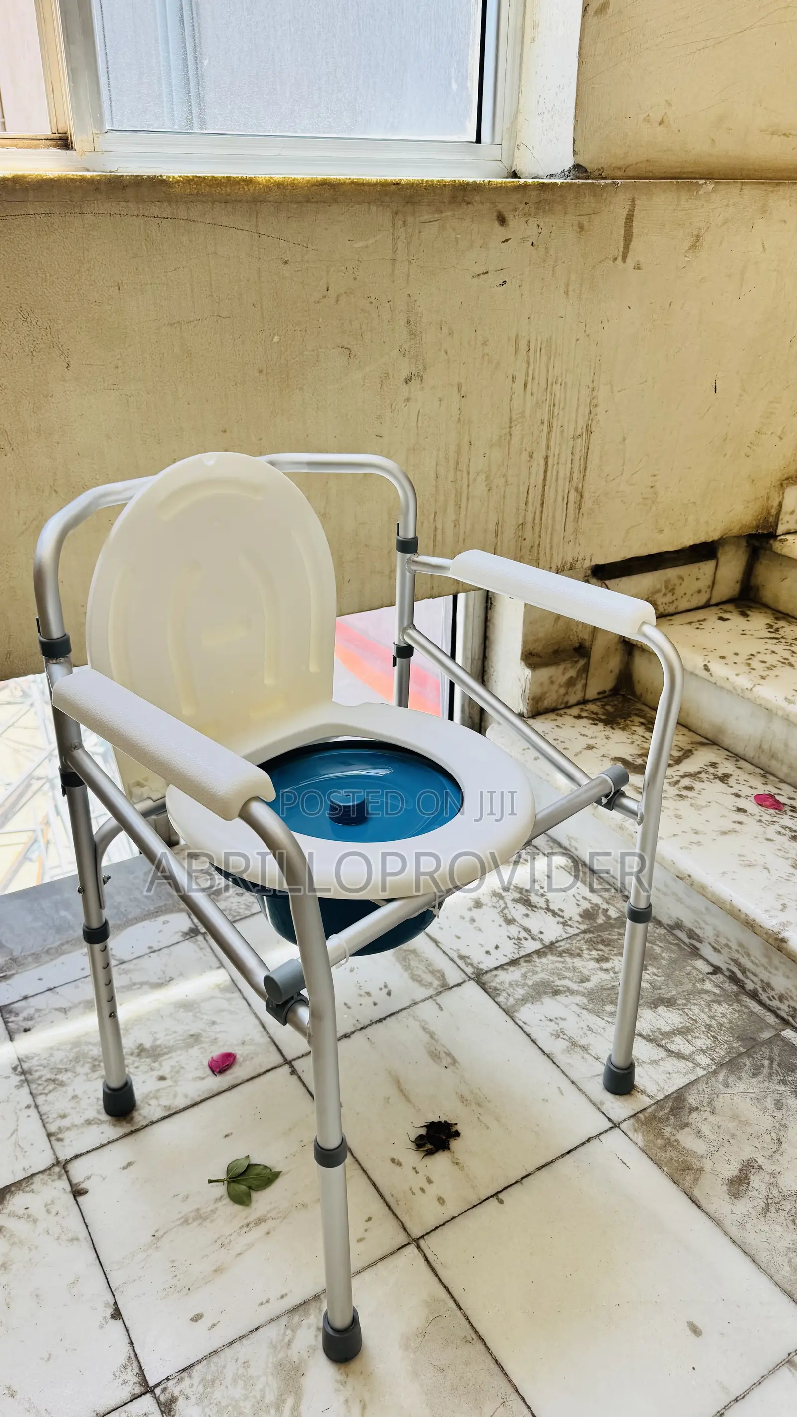 Aluminum፩commode Chairs Foldable
