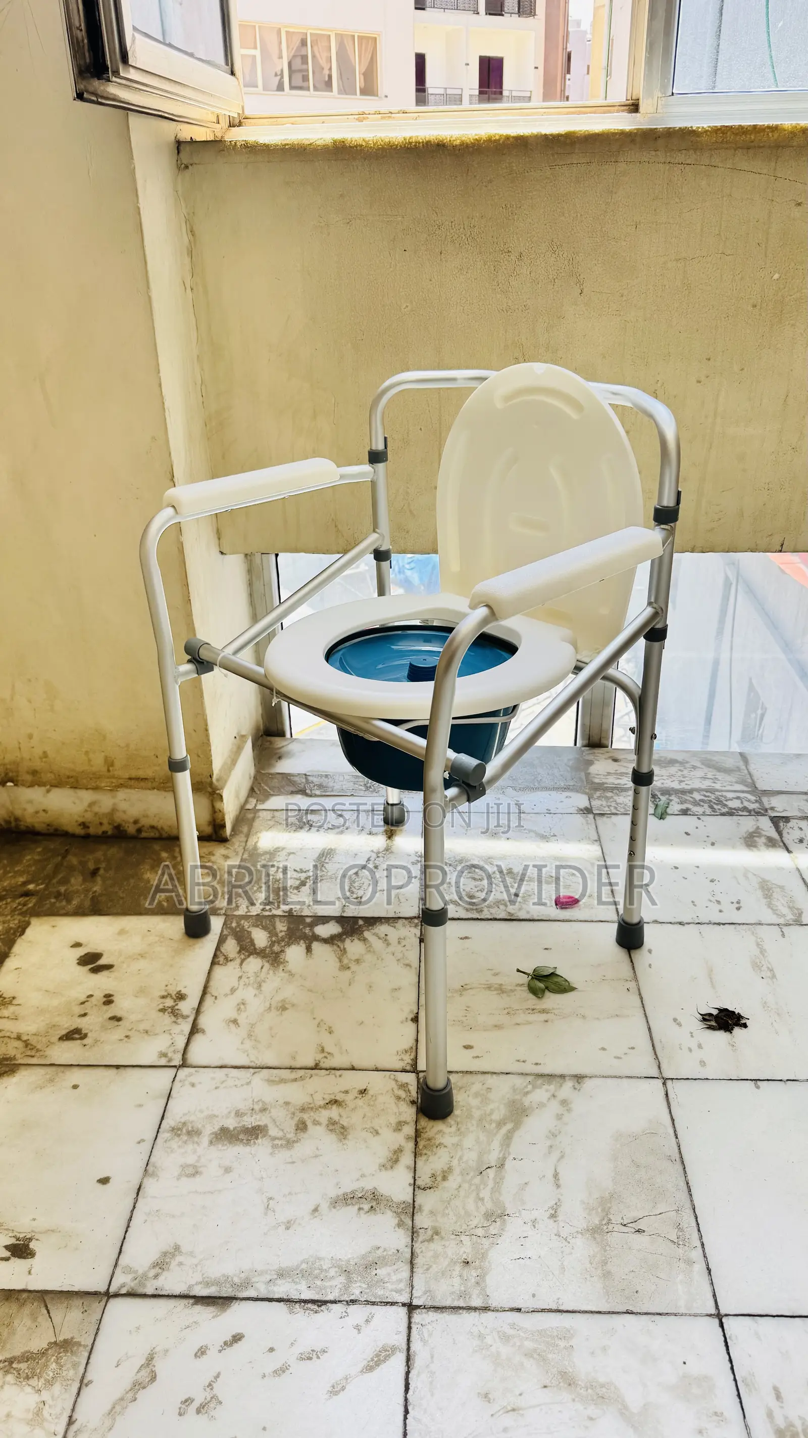 Aluminum፫commode Chairs Foldable