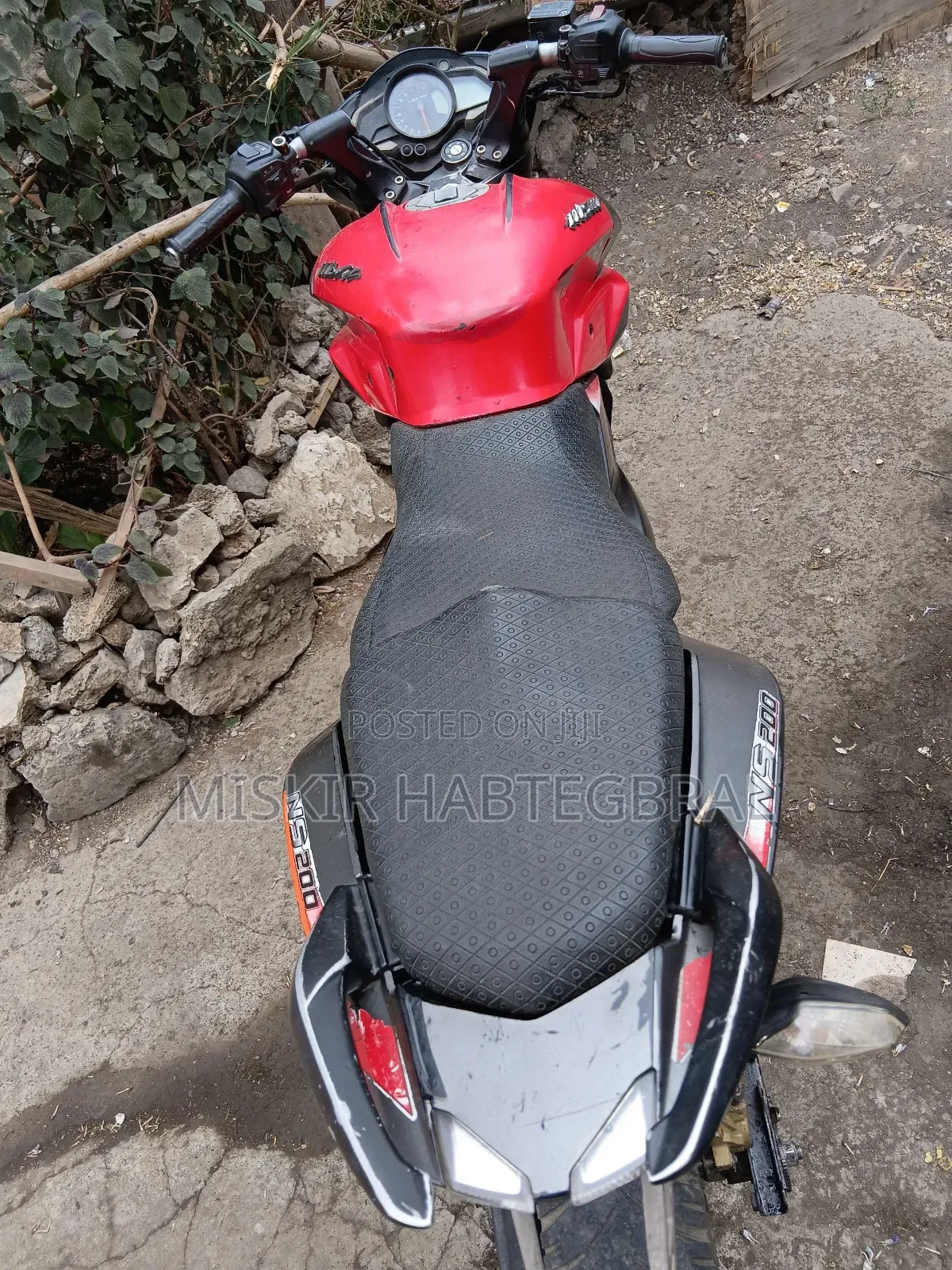Bajaj Pulsar NS 200 2018 Red