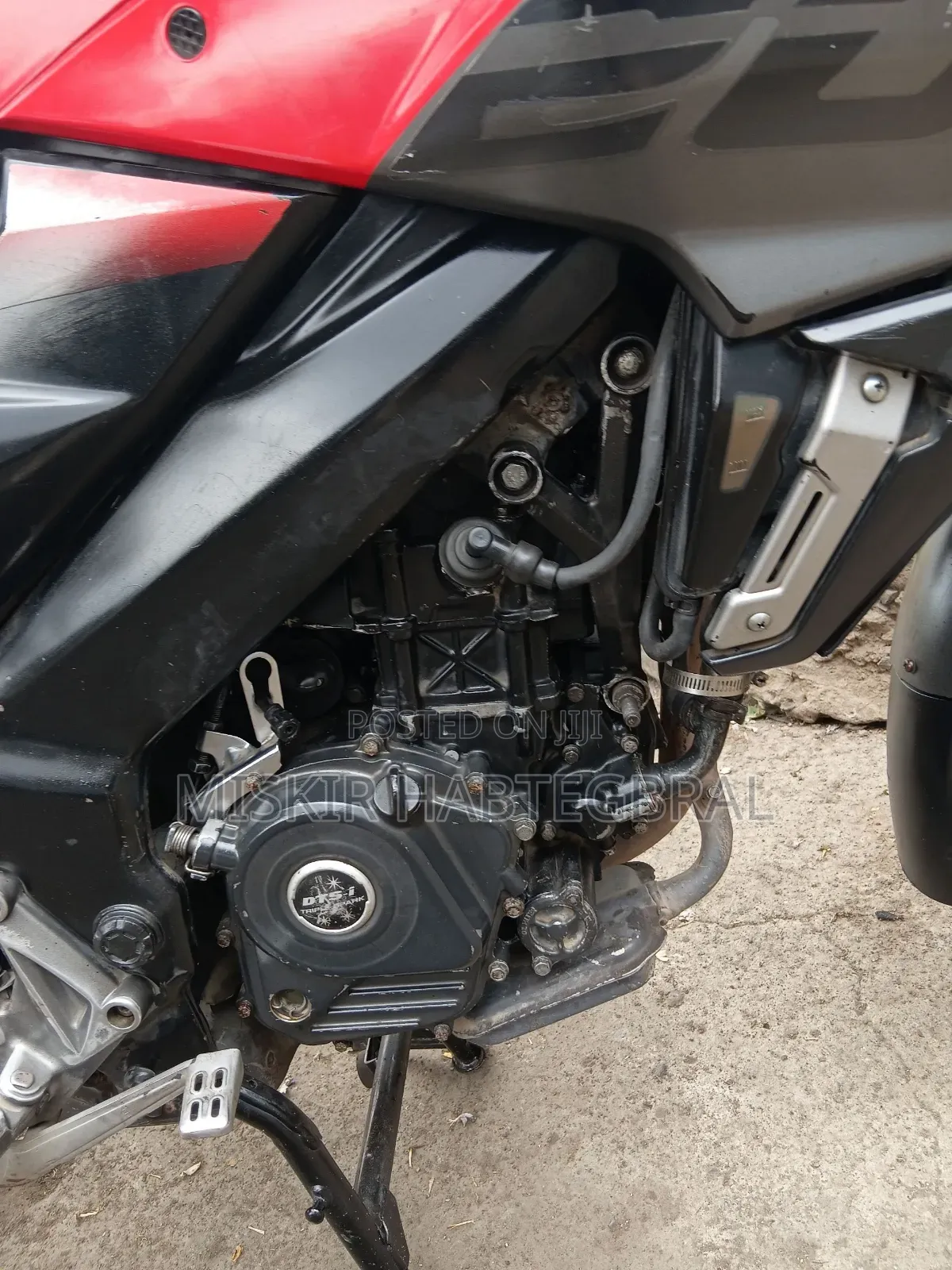 Bajaj Pulsar NS 200 2018 Red