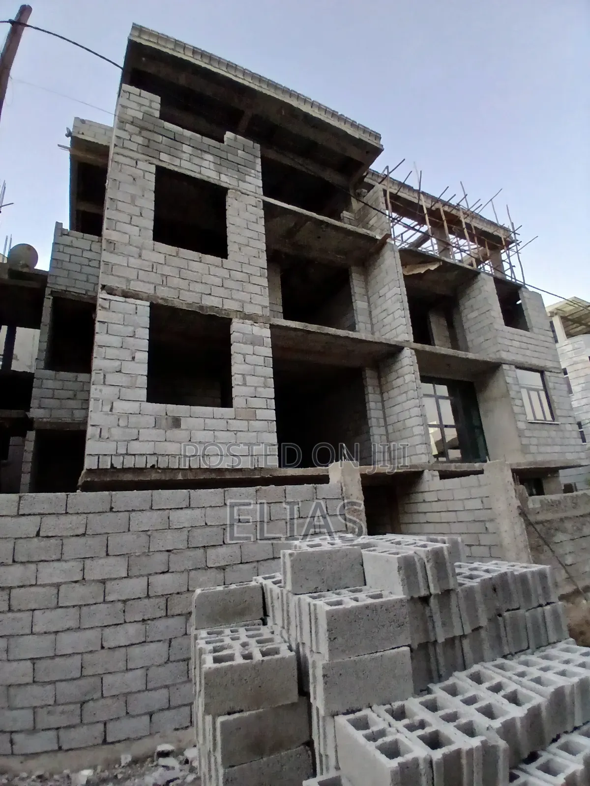 6bdrm House In Akaky Kaliti For Sale