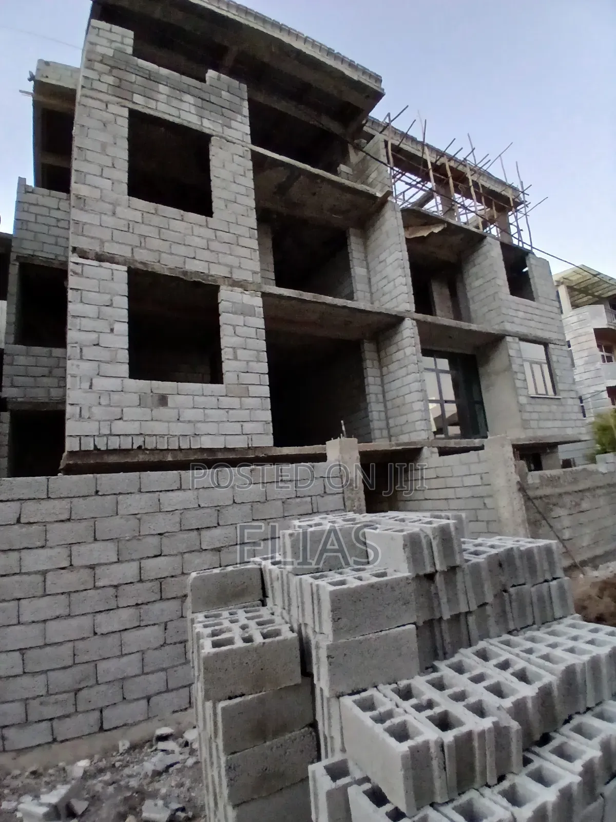 6bdrm House In Akaky Kaliti For Sale