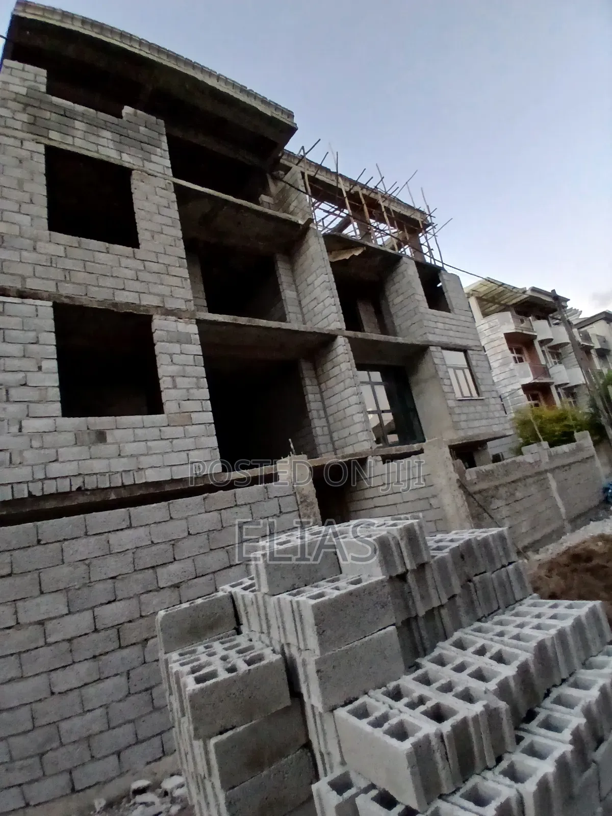 6bdrm House In Akaky Kaliti For Sale