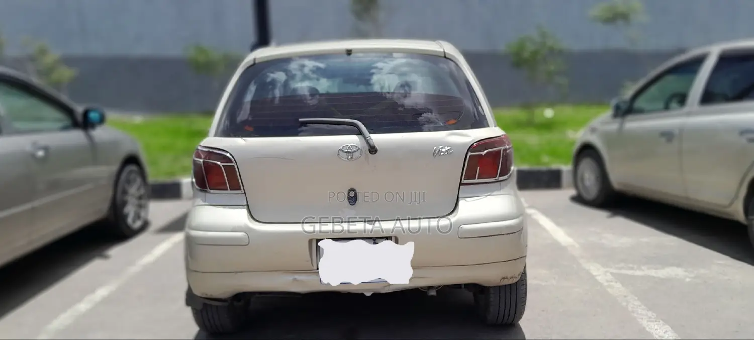 Toyota Vitz 2002
