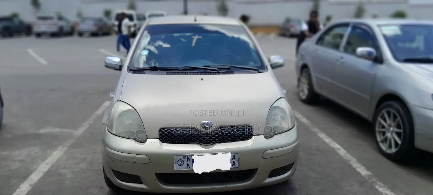 Toyota Vitz 2002