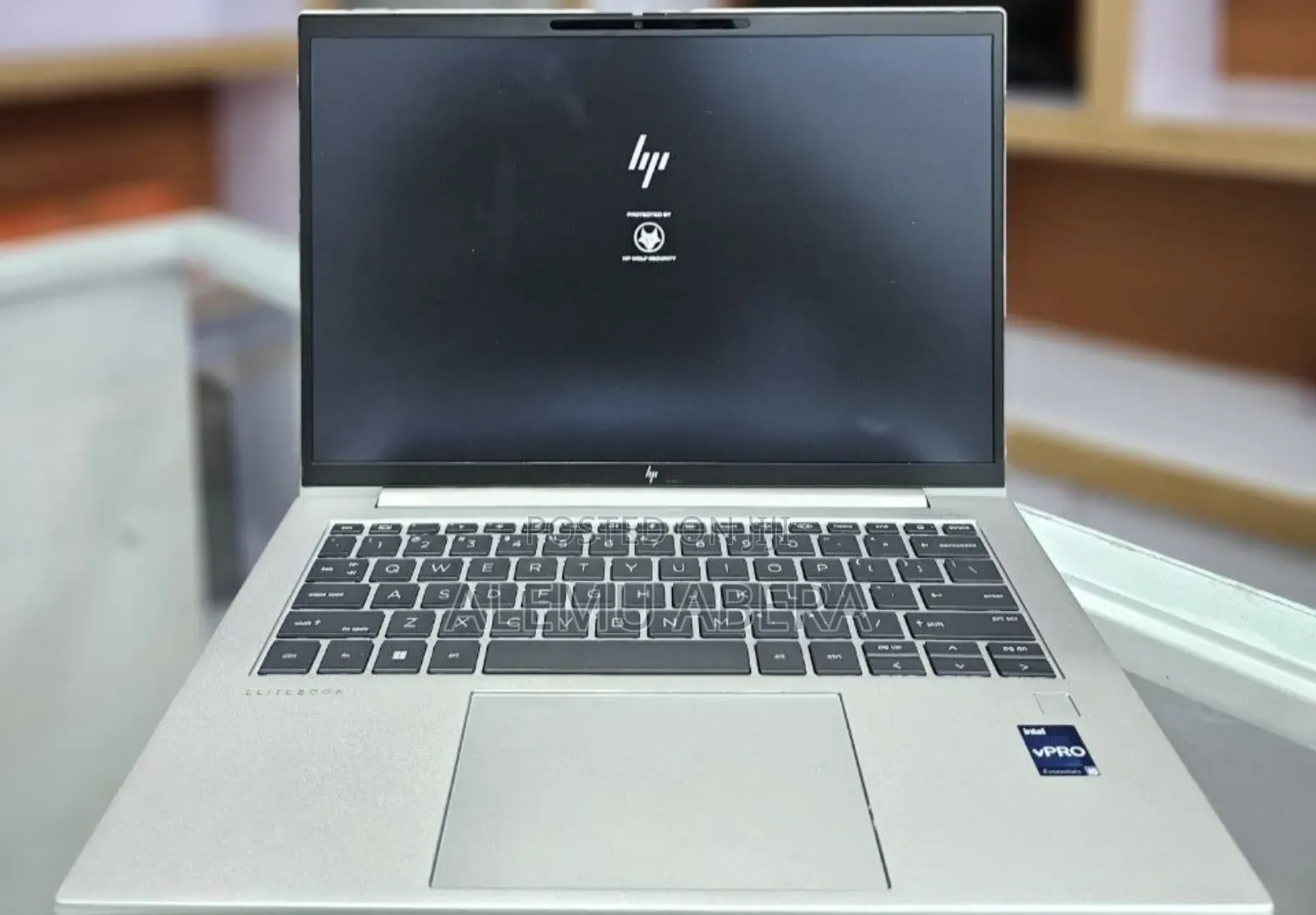 New Laptop HP EliteBook 840 G10 16GB Intel Core i5 SSD 512GB