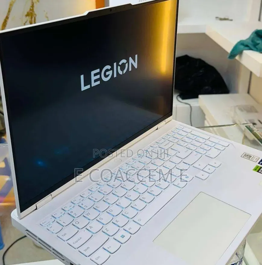 New Laptop Lenovo 16GB Intel Core i9 SSD 1T