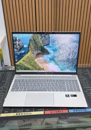 New Laptop HP Pavilion 15t 16GB Intel Core Ultra 7 SSD 1T