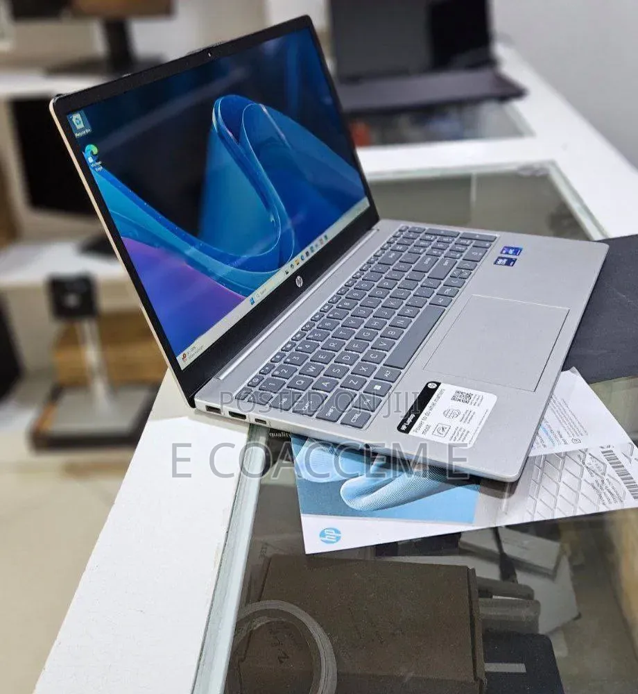 New Laptop HP 15 16GB Intel Core Ultra 7 SSD 512GB