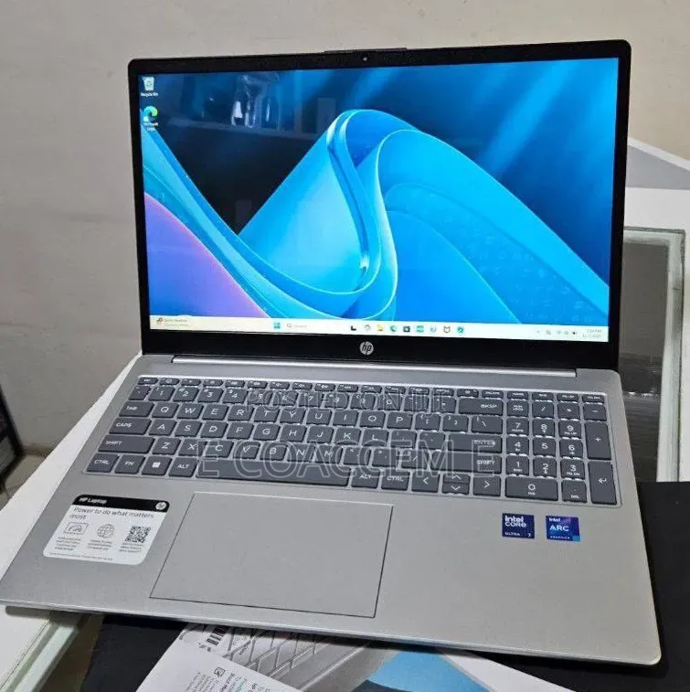 New Laptop HP 15 16GB Intel Core Ultra 7 SSD 512GB