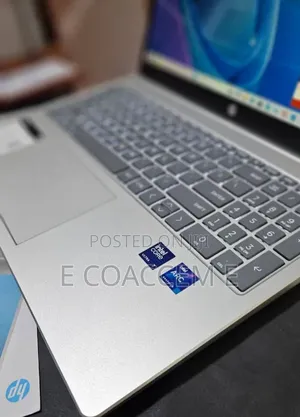 New Laptop HP 15 16GB Intel Core Ultra 7 SSD 512GB