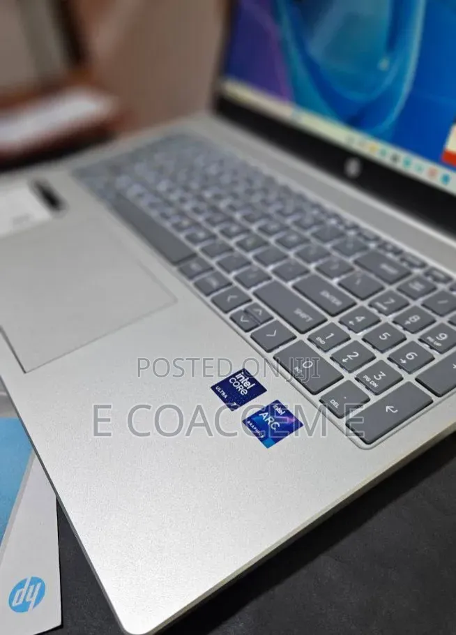New Laptop HP 15 16GB Intel Core Ultra 7 SSD 512GB