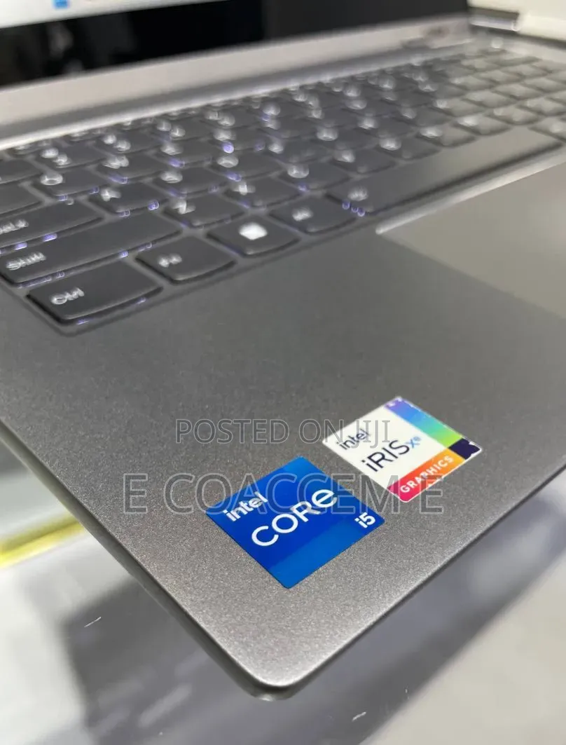 New Laptop Lenovo 16GB Intel Core i5 SSD 512GB