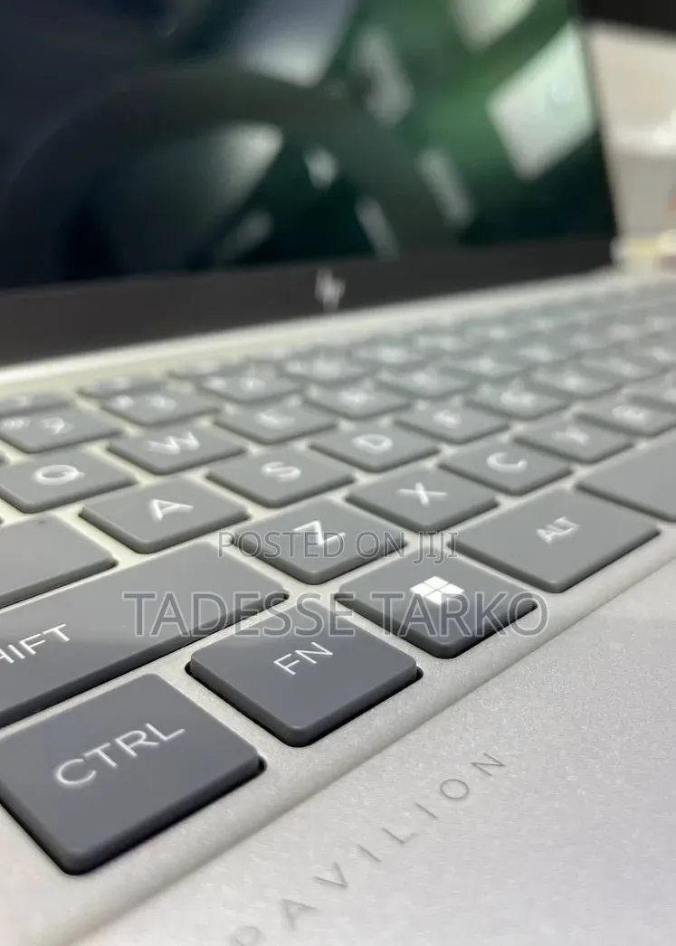 New Laptop HP Pavilion 14 32GB Intel Core Ultra 7 SSD 512GB