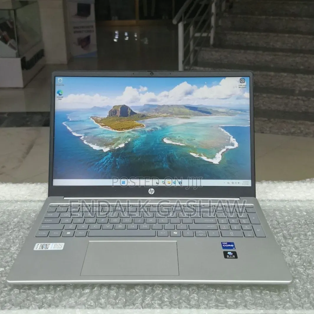 New Laptop HP Stream Notebook 16GB Intel Core i7 SSD 1T