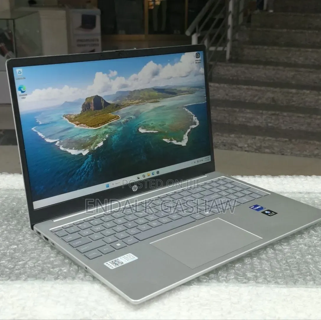 New Laptop HP Stream Notebook 16GB Intel Core i7 SSD 1T