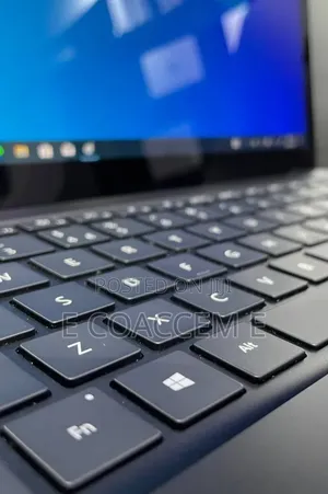 New Laptop Microsoft Surface 16GB Intel Core i7 SSD 512GB