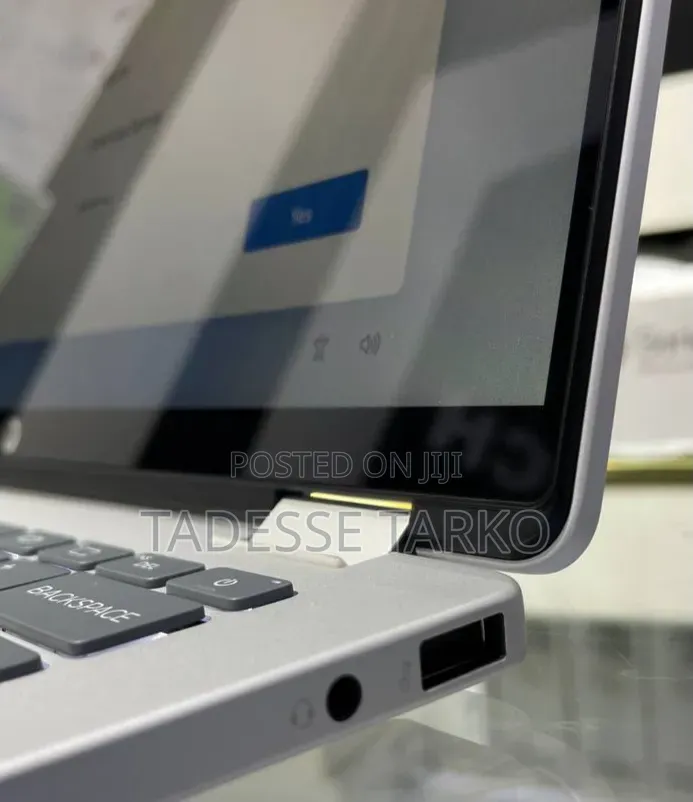 New Laptop HP OmniBook 5 14" 16GB Intel Core 7 SSD 512GB